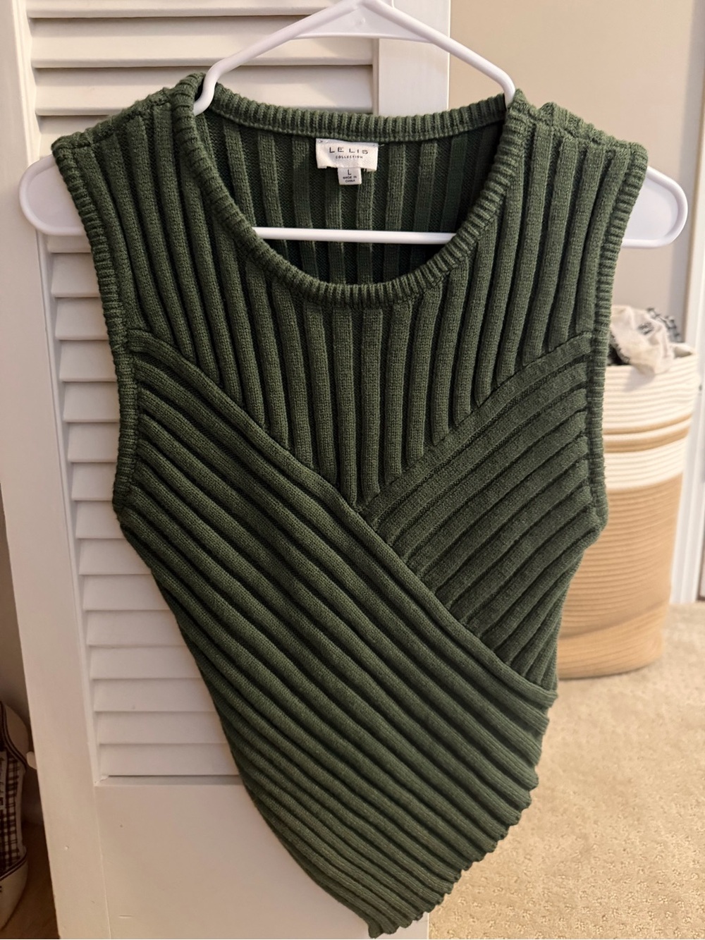 Le Lis Olive Ribbed Knit Sleeveless Top